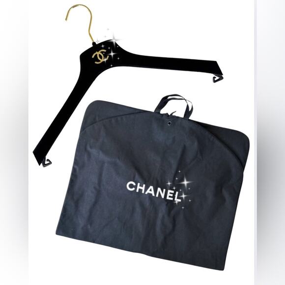 French Jacquard Coat w/3D Beaded Embellishment, Chanel Garment Bag & Hanger, EUC - Picture 14 of 14